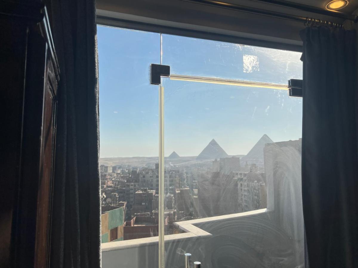 Hostel Stone Pyramids View *